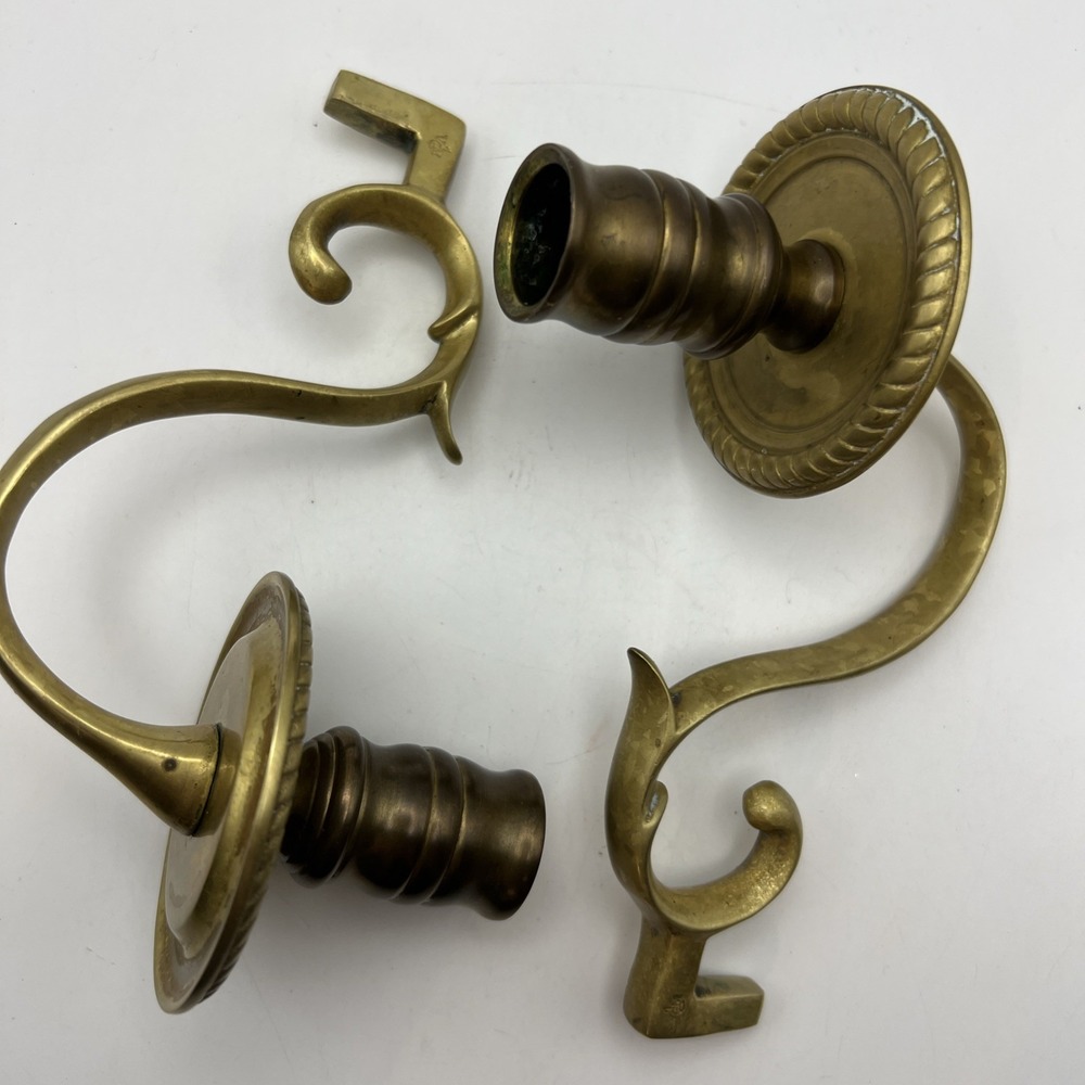 Pair of Early Virginia Metalcrafters Colonial Williamsburg Brass Sconces CW16-3